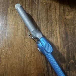BaBylissPRO Blue and Silver Curling Iron